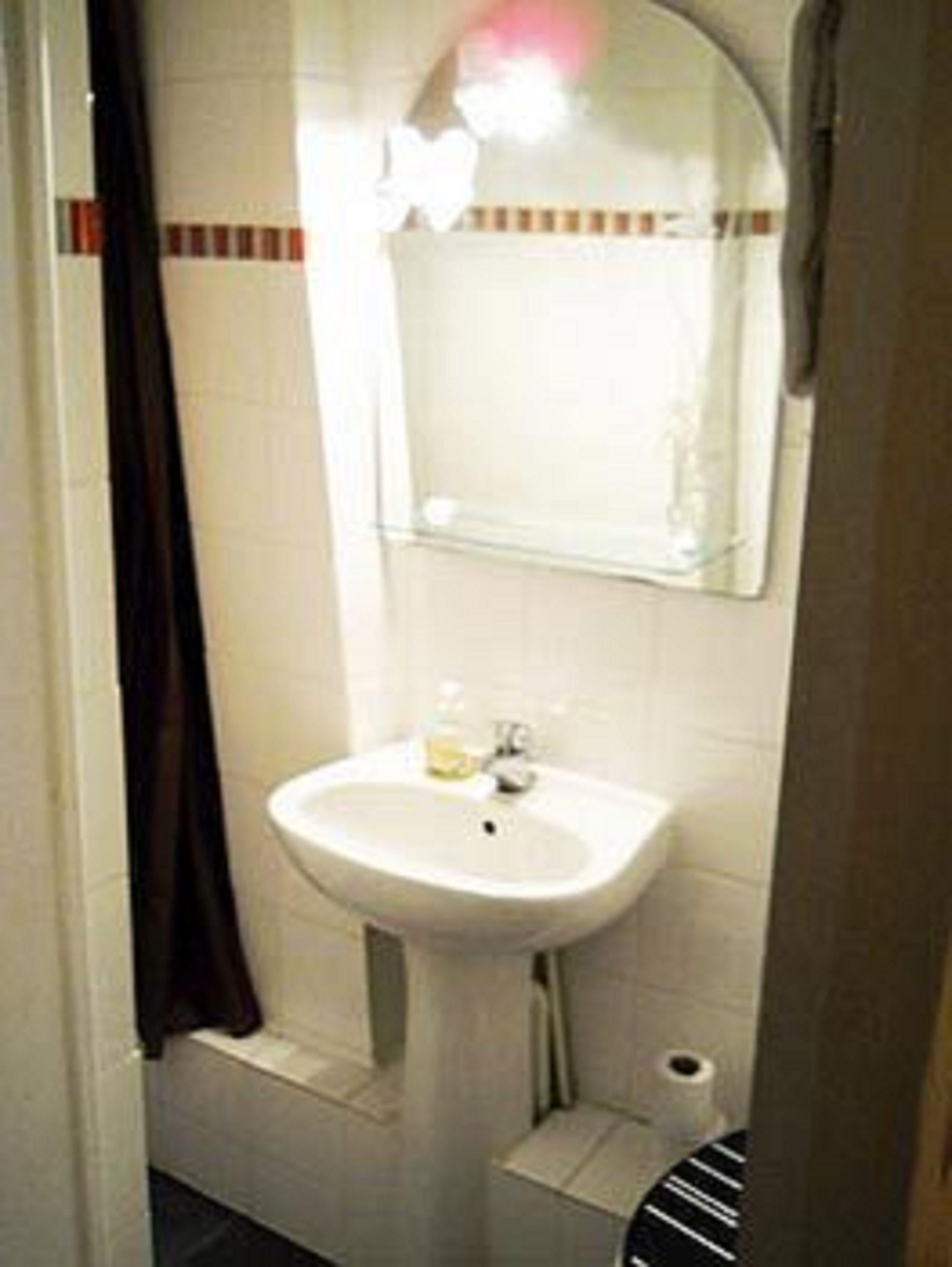 Hotel De Lille Louvre Parigi